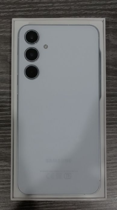 Samsung A55 5g Xolati zor hamma joyi zor ishlidi.