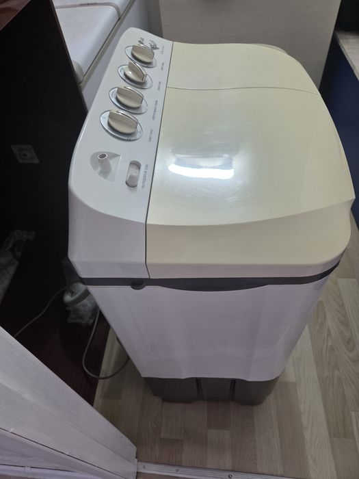 Продаю стиральную машинку.