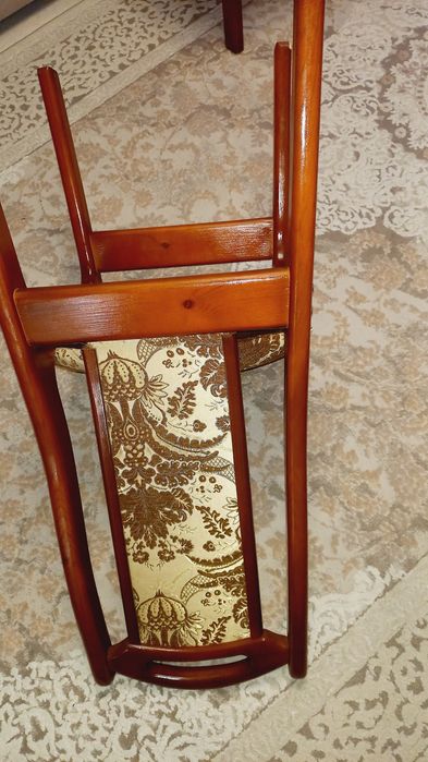 Стулья в зал или в гостиную