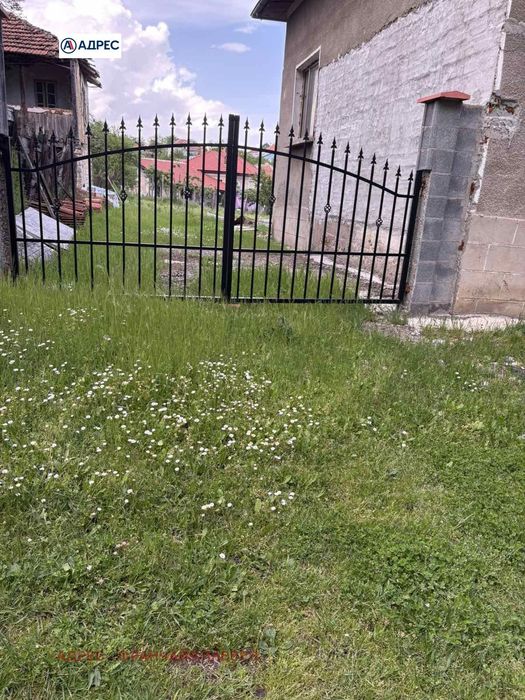 Къща в Враца, област-с.Чирен площ 152 цена 60000