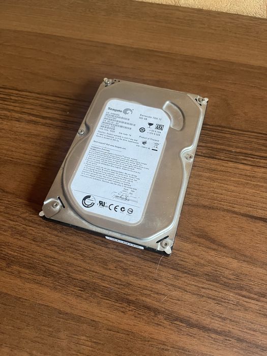 HDD на 500gb старый но рабочий