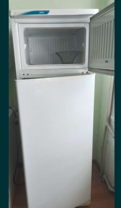 Продам холодильник