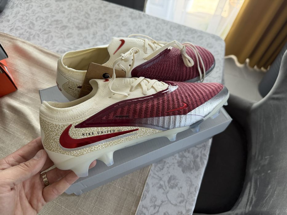 Ghete fotbal Nike Phantom 6 Elite
