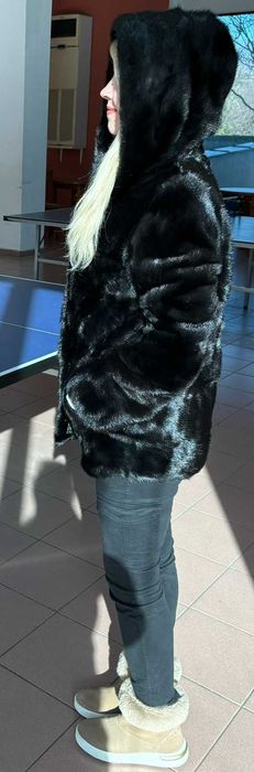 Нова норкова палто трансформър от Гърция