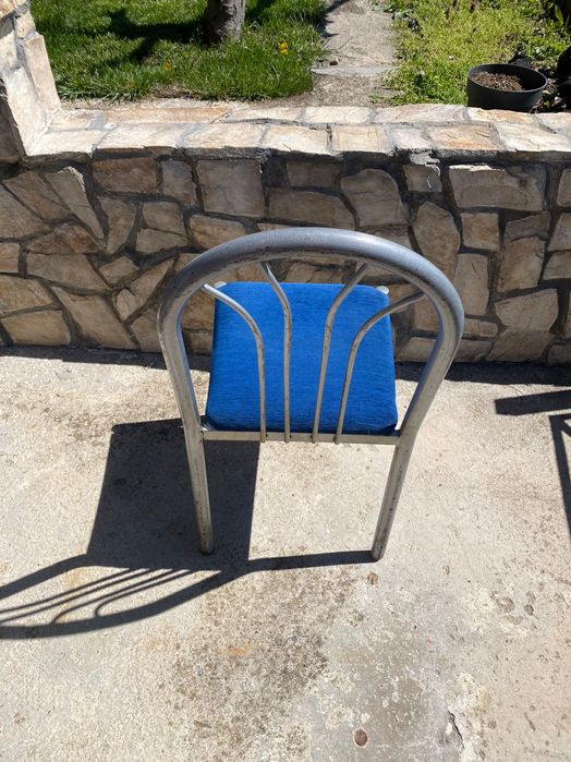 Столове за дома и градината