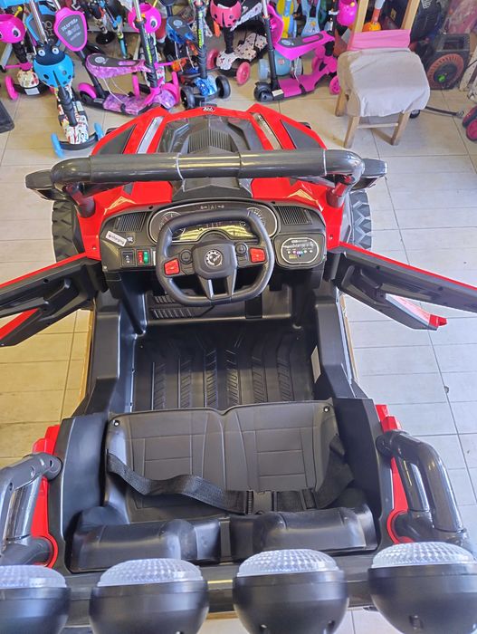 SAFARI двуместен акумулаторен джип JAKARTA 4x4 червен