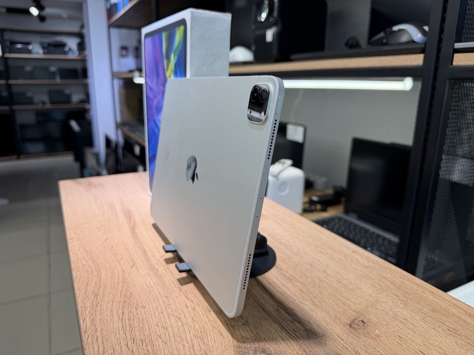 iPad Pro 11" 2 Generation, Wi-Fi, 128 GB, АКБ85%, Silver, 2017/A10