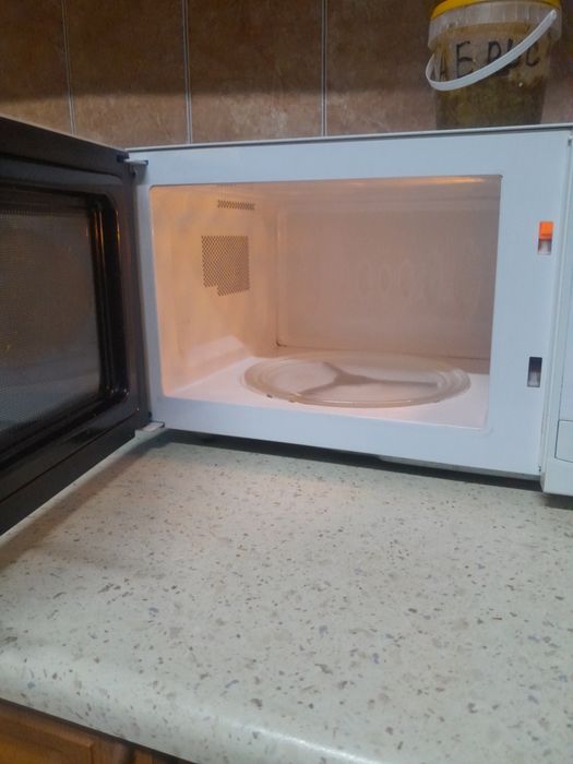Микровалновка печь LG