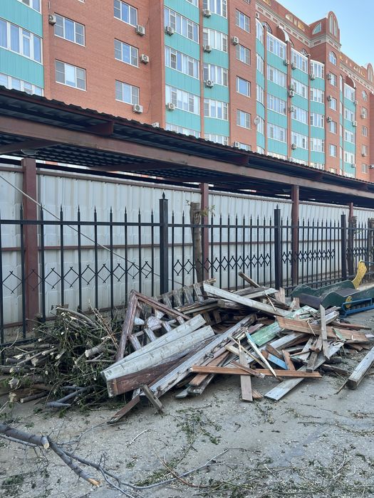 Бесплатно отдам на дрова самовывоз