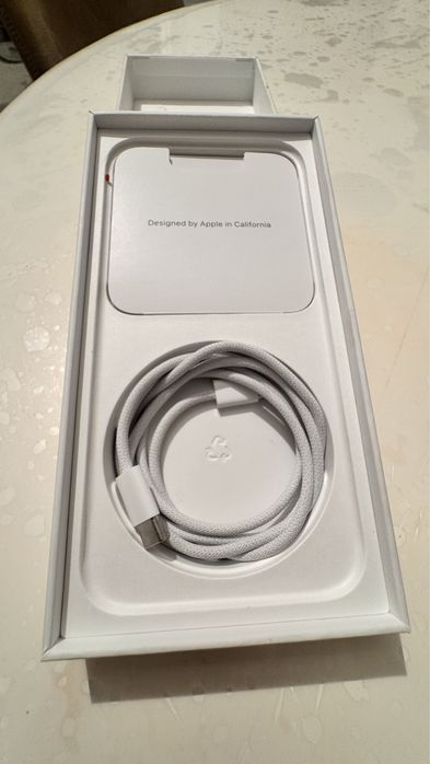 Срочно продам Apple iPhone 15 PRO MAX 256 gb