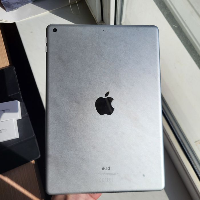 iPad (9 Generation) 64gb Wi-fi + Apple Pencil