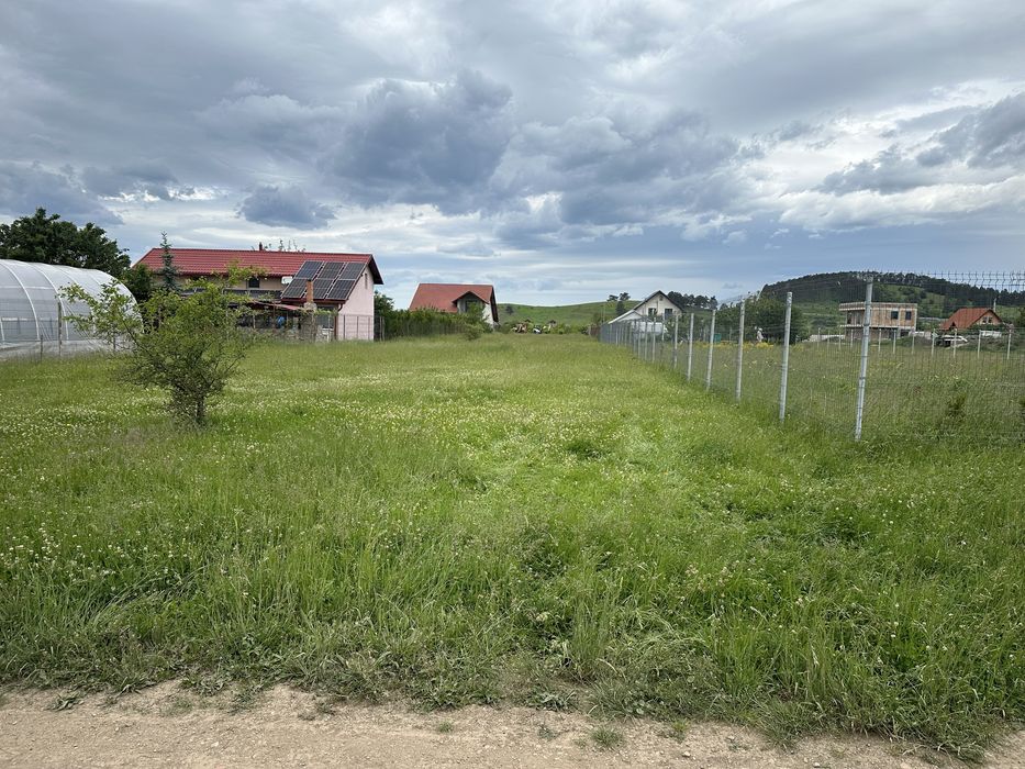 Teren Intravilan Sânpetru (Livadă) | 506 mp | Vedere Lempeș | Ideal Casă de Vacanță