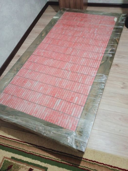 Новый комплект,Стол и стулья