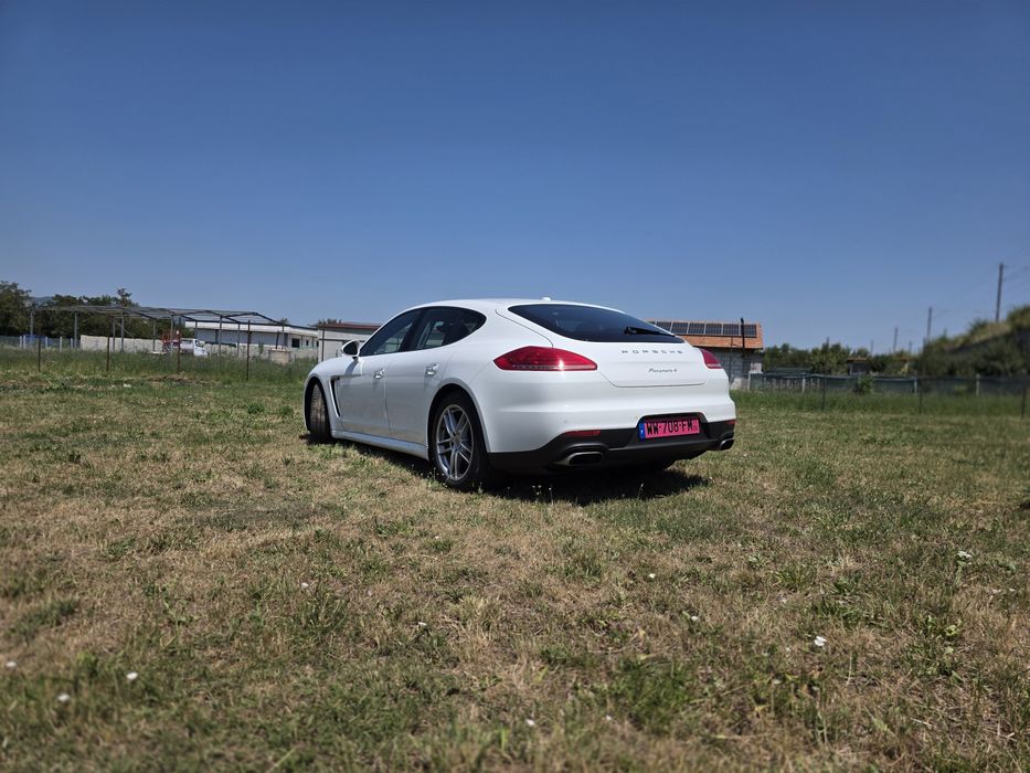 Porsche panamera 4