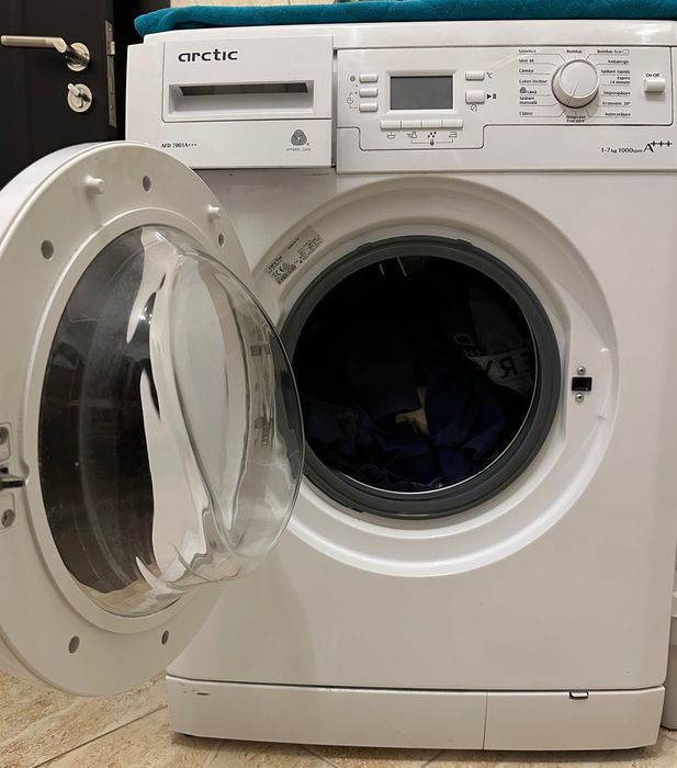 Mașină de spălat rufe Arctic afd7001a+++