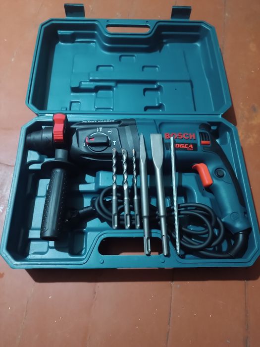 Продам перфоратор BOSCH