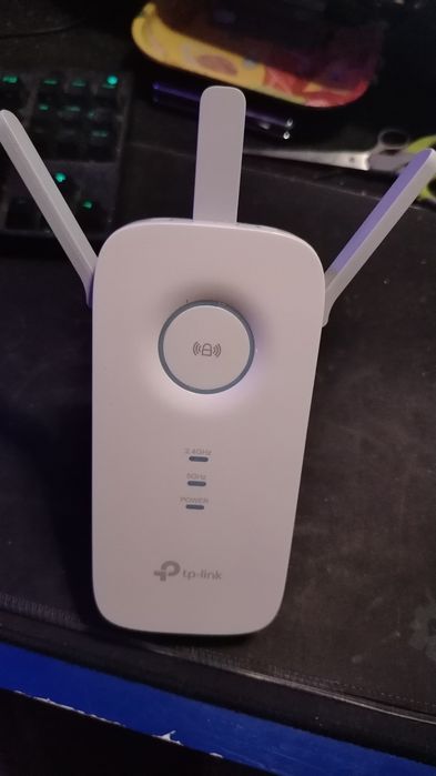 TP-Link RE550 Wi-Fi Range Extender