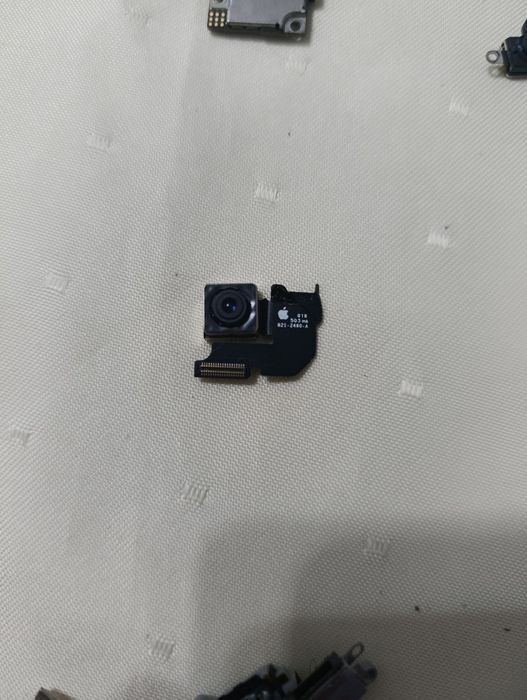 Продам запчасти на айфон 6