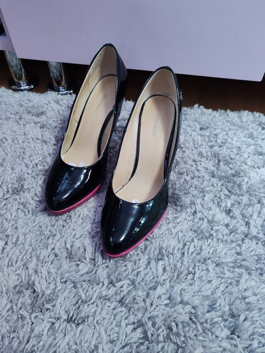 Pantofi eleganți lăcuiți Graceland