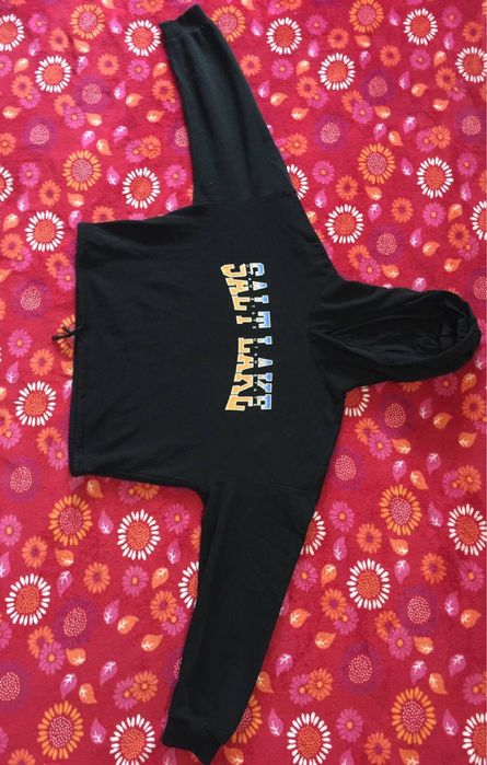 Худи черный с принтом спереди