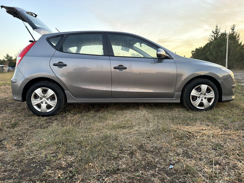 HYUNDAI i30 2012 — imagine 3