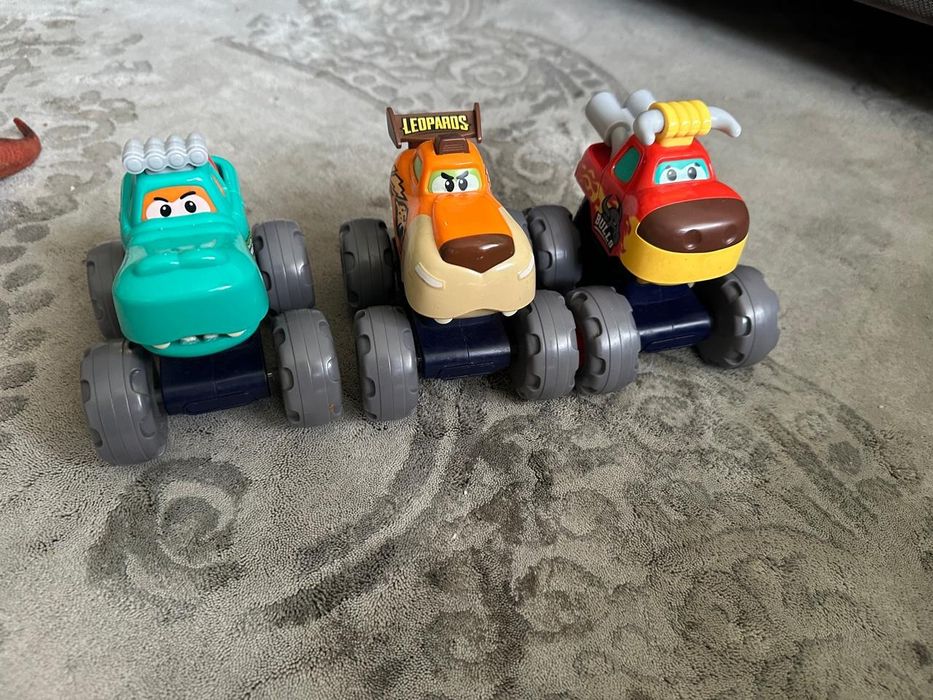 Динозавры  игрушки