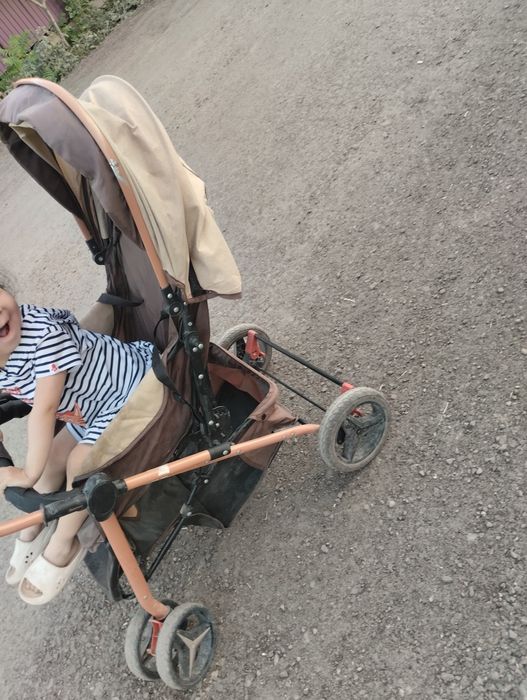 Срочно продам коляску детскую