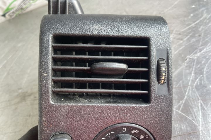 Grila ventilatie bord stanga DN14078 / DN 14 078 Mercedes-Benz Sprint