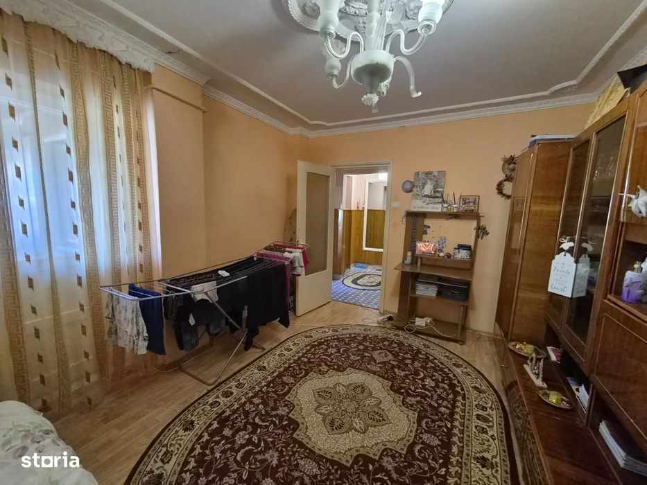 Decomandat 2  camere  langa PTTR