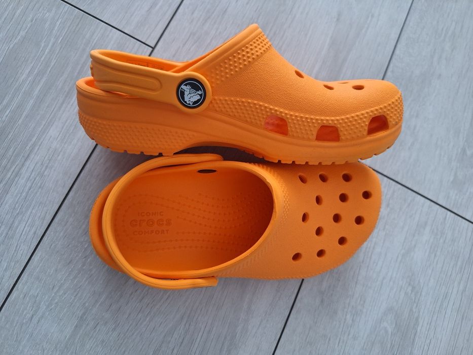 2 perechi crocși 30/31