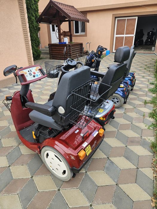 Vând scuter electric, triciclu, căruț, cărucior bătrâni