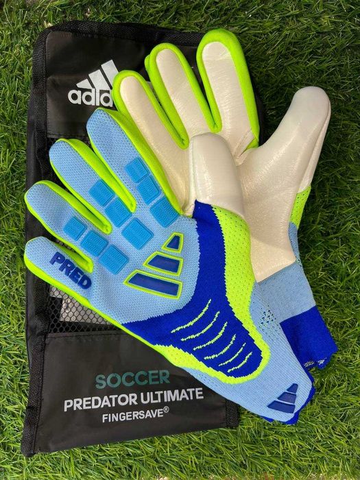 Вратарские перчатски Adidas Predator