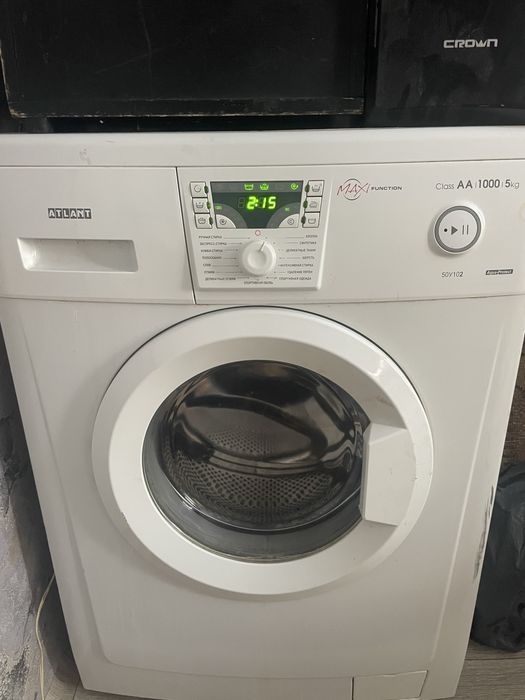 Продам машинку автомат в рабочем состояние