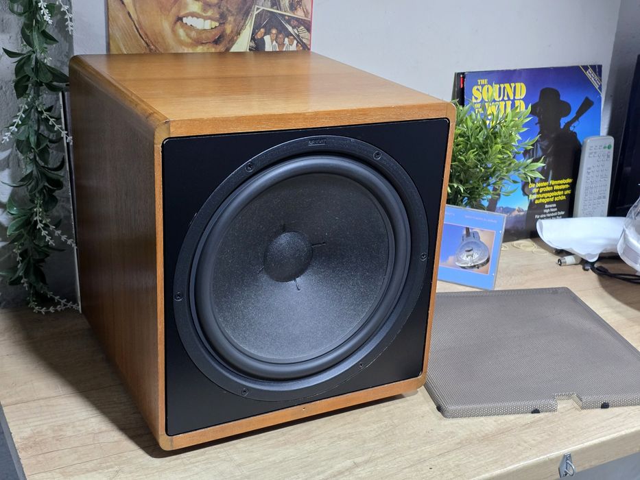 Subwoofer pasiv CANTON plus C stereo , retro ,nuc, 30cm, 12inch