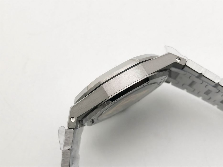Audemars Piguet Royal Oak 15450 37mm Бял циферблат Стомана - QC снимки