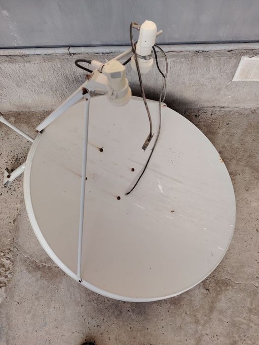 Parabaliski antenna