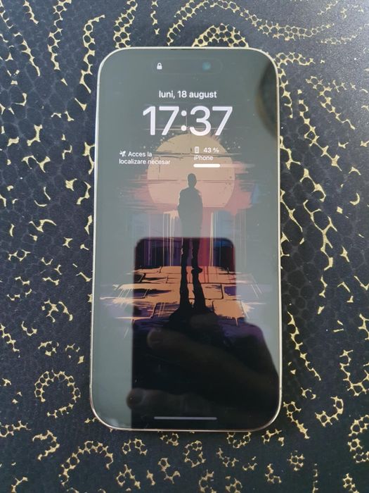 Iphone 14 pro  gold