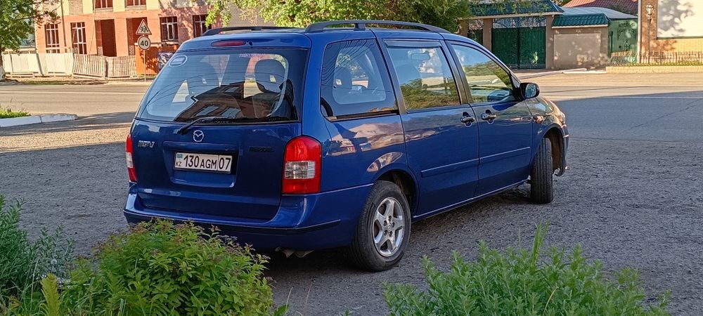 Продам машину Mazda Mpv
