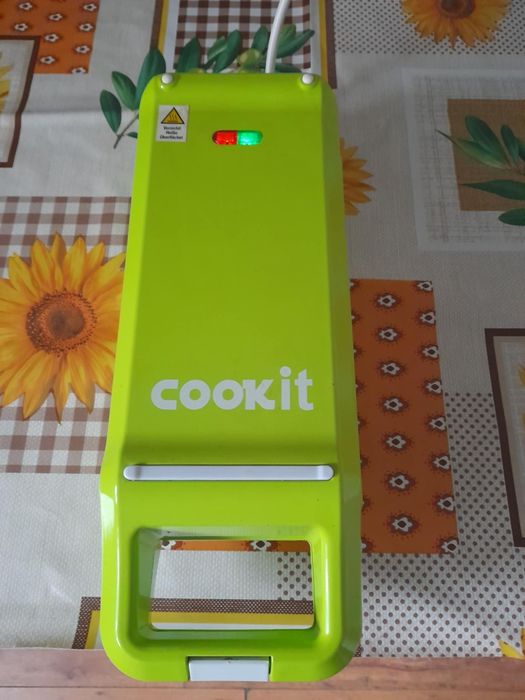 Cuptor electric mic Cookit