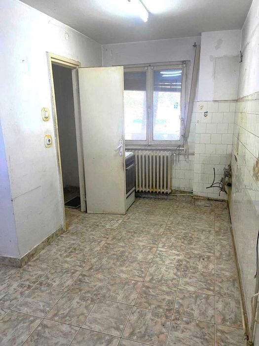 Proprietar - Vand apartament 3 camere 64,7 mp Gheorgheni Albac/Hermes + boxă + garaj