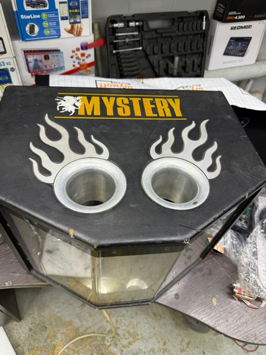 Продам саббуфер с коробом