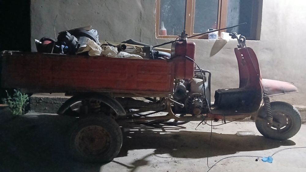 Matrul sotiladi juda yaxshi holatda balonlari yangi