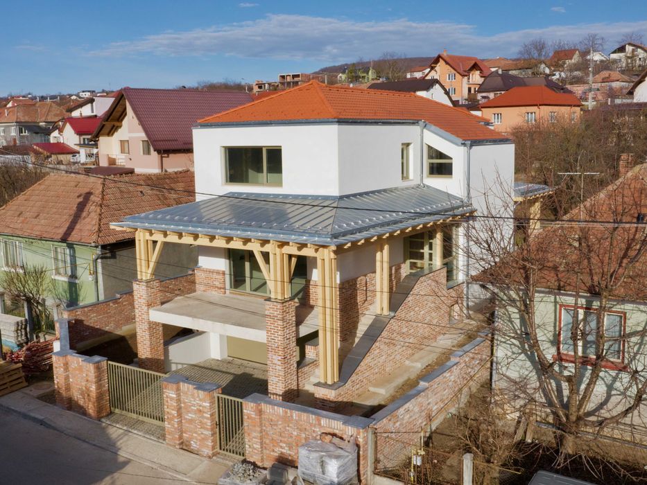 Proprietar - Vila exclusivista - Dambul Rotund