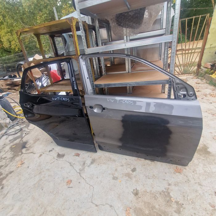 VW T-Cross предна дясна врата и задна дясна врата