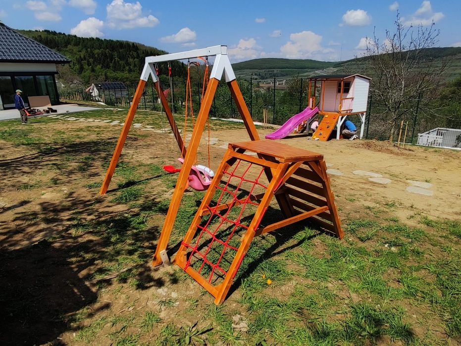 Leagan din lemn  pentru copii