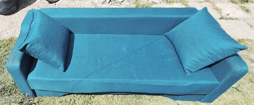 Canapea extensibila cu spatiu depozitare