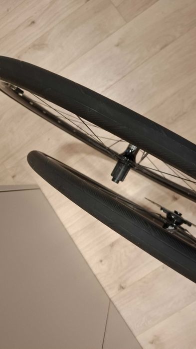 Шосейни аеро капли, диск, проходни оси