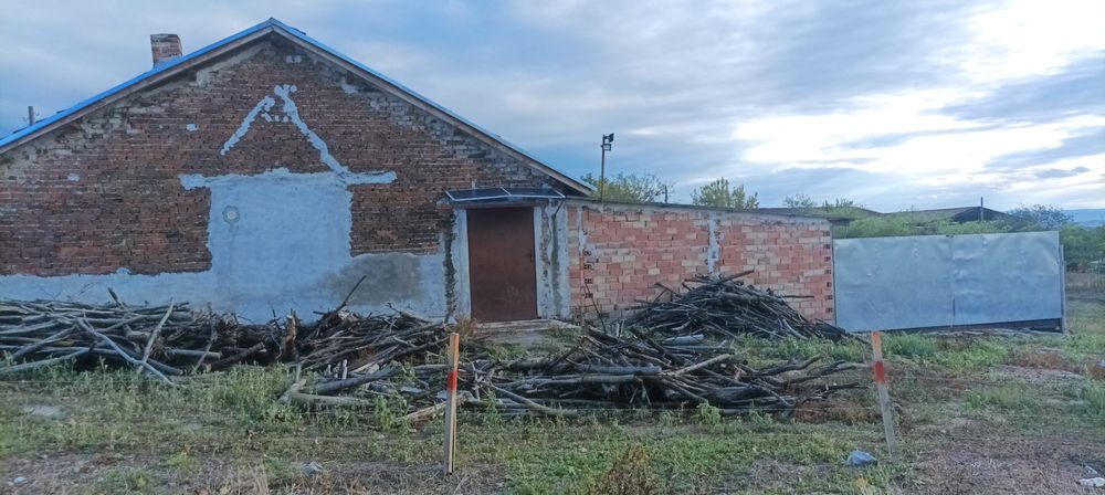 Продава се Промишлена сграда в с. Кирилово, Област Ямбол - 3592 кв.м за 17 €/кв.м - Снимка #13