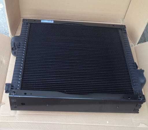 Radiator John Deere 6300, 6400  BEHR HELLA ORIGINAL