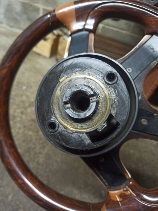 Продается руль под дерево